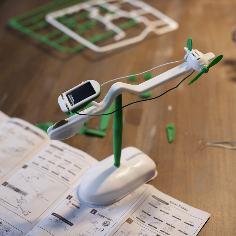 6-in-1 ソーラーパワーロボットキット組み立て船ファン風 - Electronics Gadgets For Kids のレビューと価格